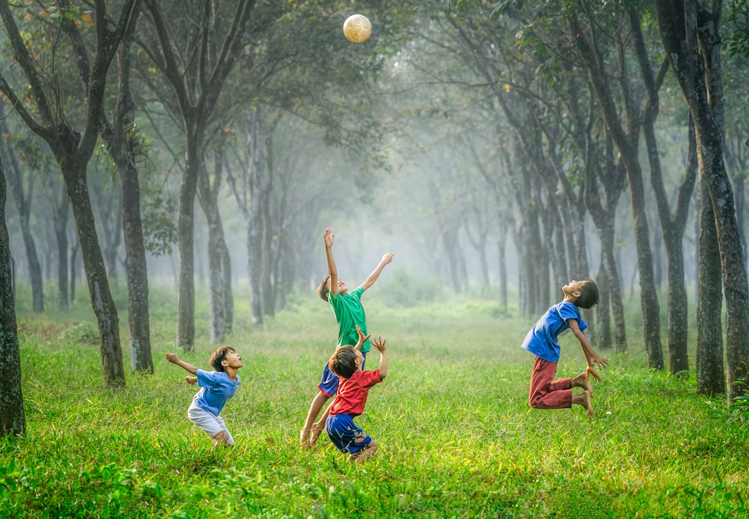 découvrez des idées d'activités familiales amusantes et engageantes pour passer du temps de qualité ensemble, que ce soit en plein air, à la maison ou lors d'aventures éducatives. créez des souvenirs inoubliables avec vos proches !